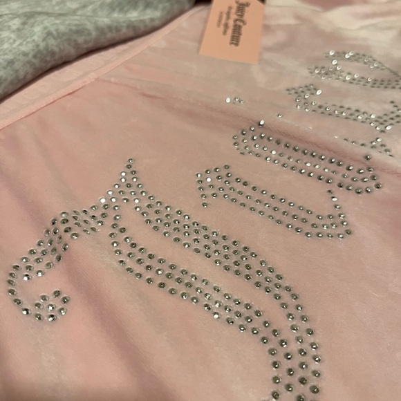 NWT Juicy Couture Velvet Sleep /Lounge Shorts 2 Piece.Size Medium - Picture 3 of 6